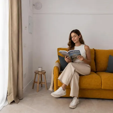 Florit Flats - Ceramic Homes - 4 Guest - Ac Wifi - Near Sorolla Train Station Apartmán *
